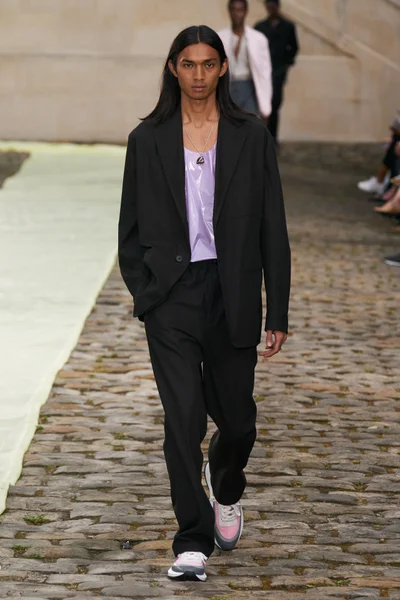 Look 44
